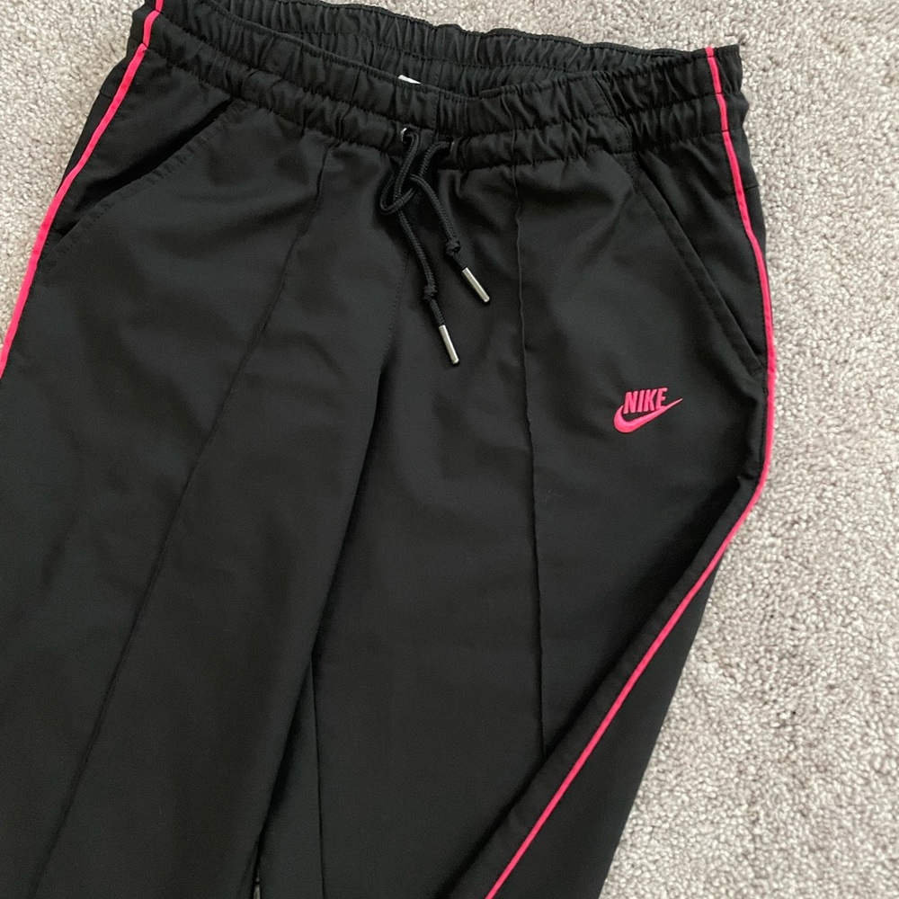 Nike workout pants joggers leggings just do it check gym clothes women’s 90s